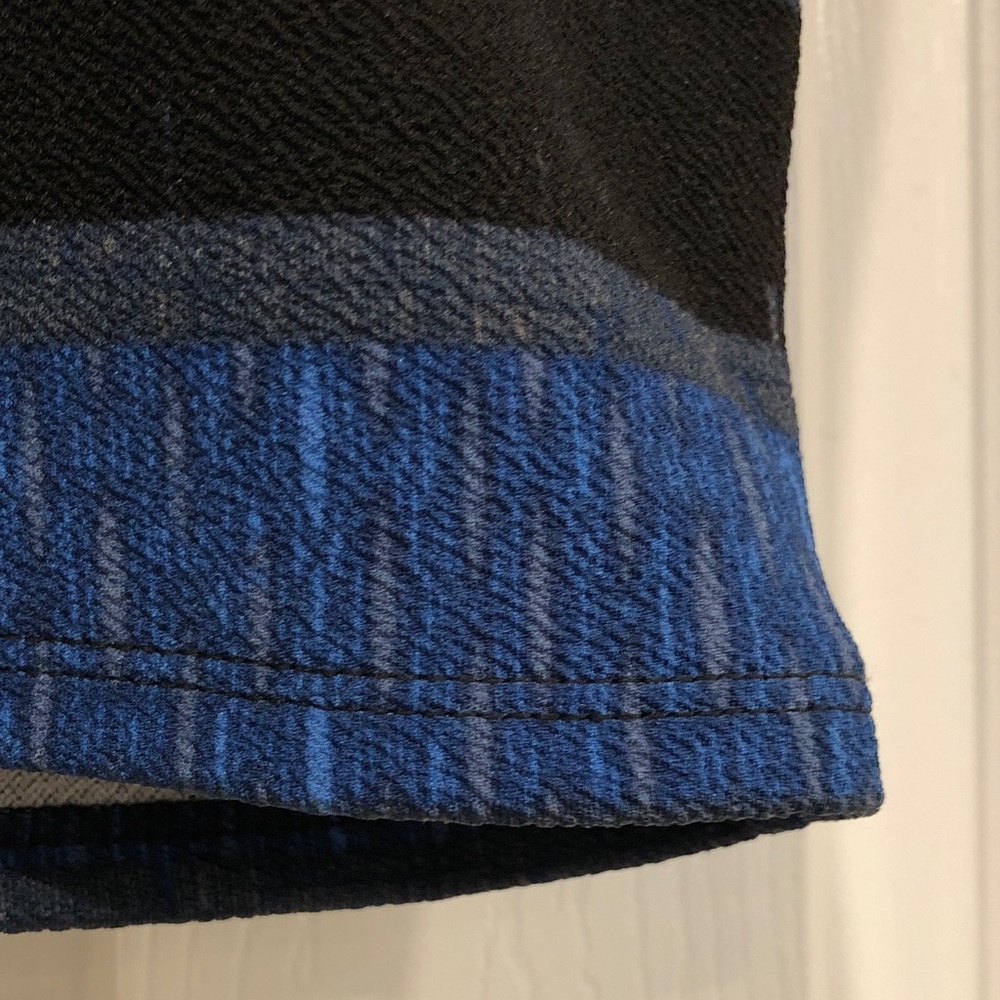 Elegant Black and Blue Striped Skirt - Picture 7 of 10